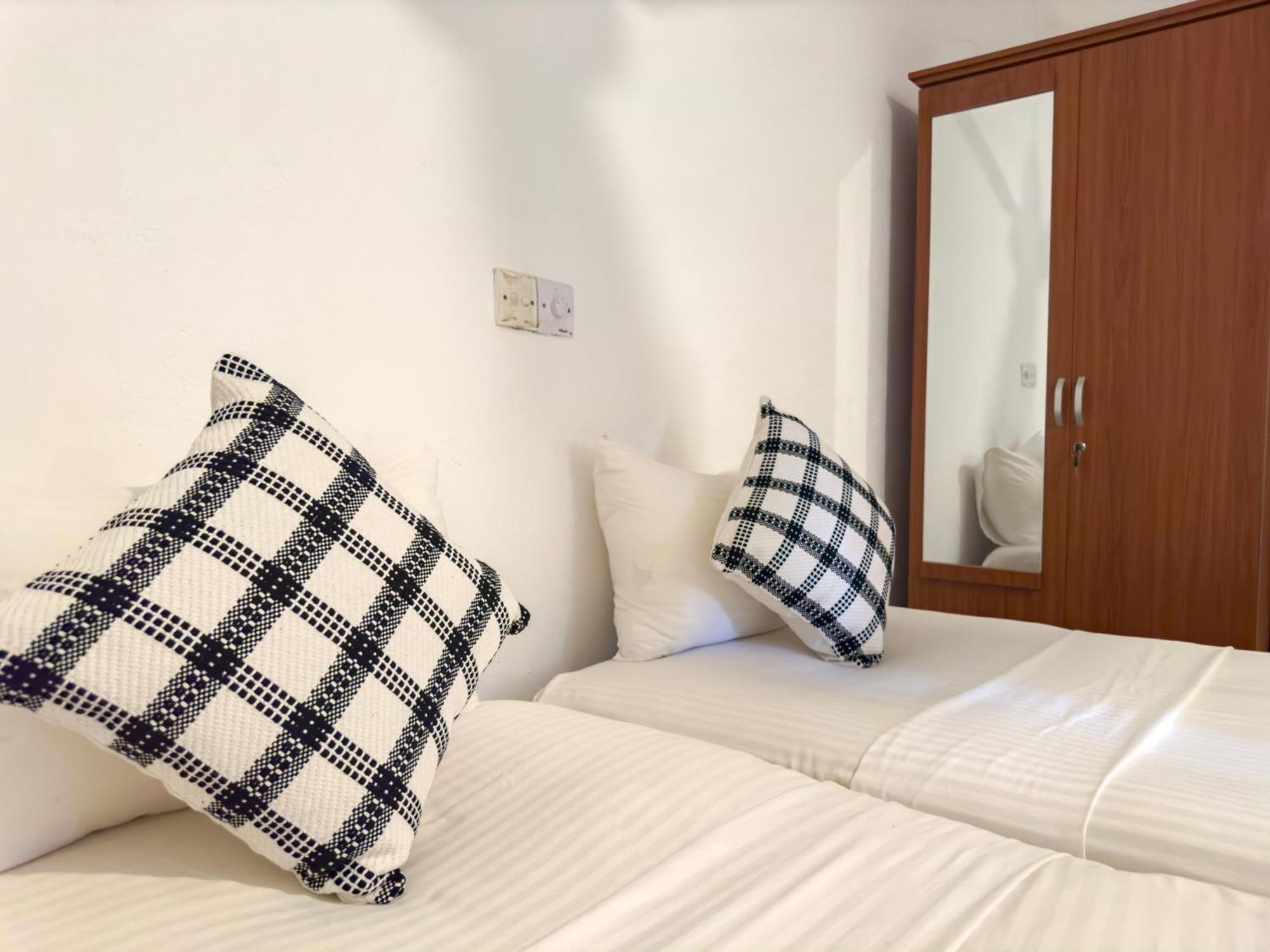 Bungalow By Tropical Villa Weligama Esterno foto